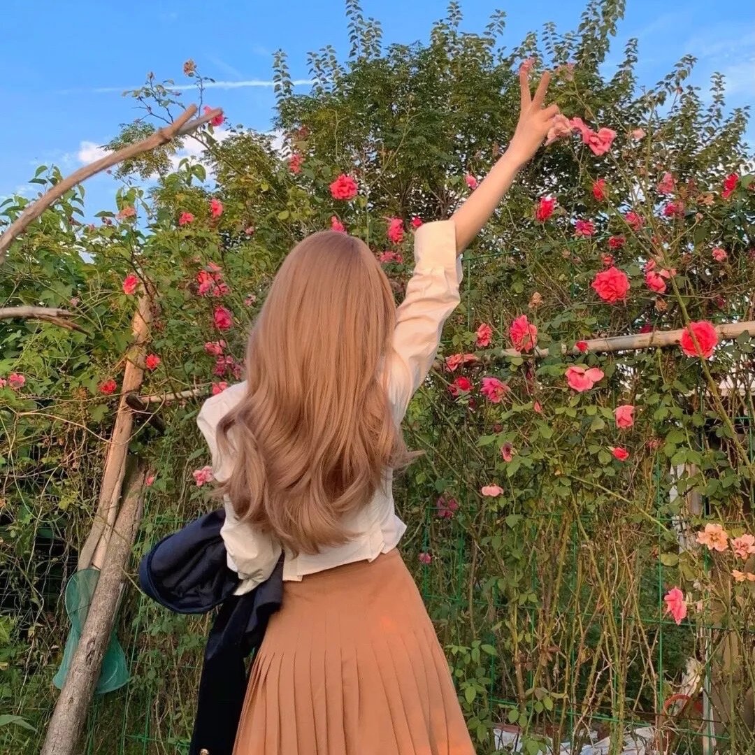 与白兰度共跳华尔兹